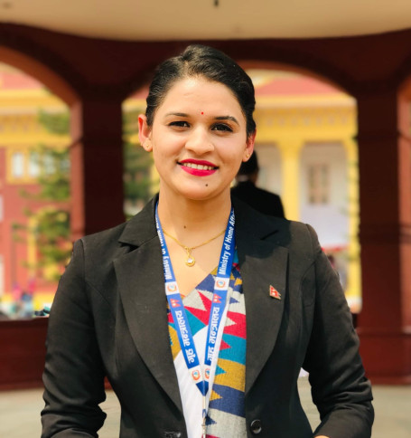 मुना न्यौपाने