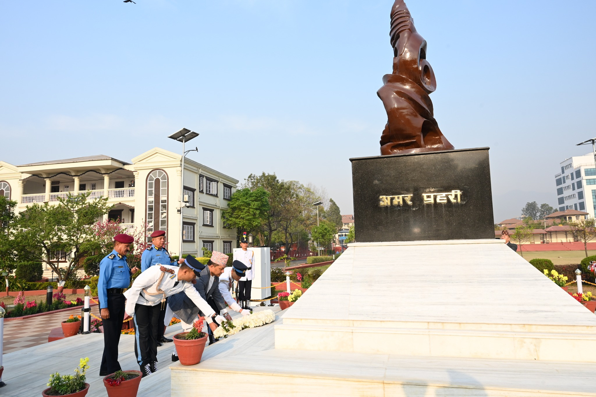 श्रीमान् गृह सचिव एकनारायण अर्यालज्यूबाट नेपाल प्रहरी प्रधान कार्यालयको निरीक्षण  - चैत्र ५, २०८०